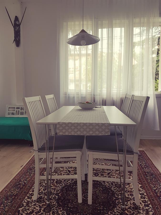 Cosy And Chic... Parking Included Apartment Sarajevo Luaran gambar